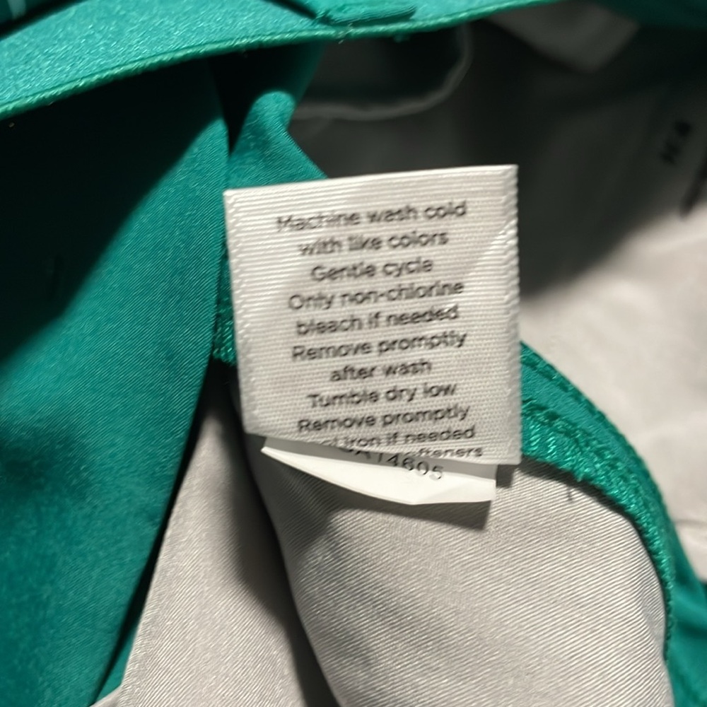 Men’s Walter Hagen easy waist green shorts - Picture 10 of 10